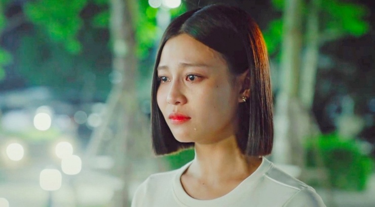 Sau khi nhận đủ thất vọng, Tú dứt khoát chấm dứt với Bách