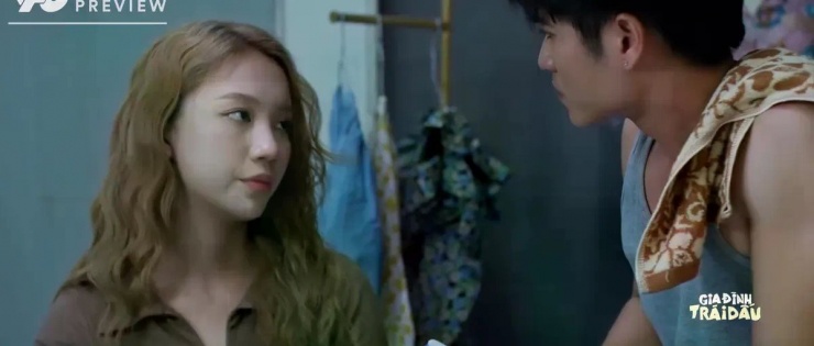 Cảnh nuốt kem đánh răng của nhân vật Đức gây tác dụng ngược.