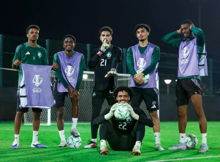 Đối đầu với U23 Việt Nam, các ngôi sao của U23 Saudi Arabia đồng loạt mong chờ sự trợ giúp của... Đấng tối cao - 1