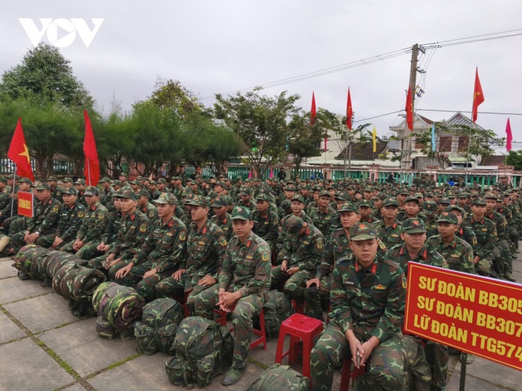 Từ ngày 1/12/2025 đến ngày 10/1/2026,&nbsp;hơn 204 nghìn lượt cán bộ chiến sĩ các quân binh chủng thuộc Bộ Quốc phòng, Quân khu 5 và Bộ đội địa phương đã thần tốc xây mới 331 căn nhà tại Đắk Lắk.