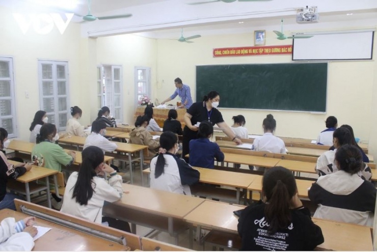 Các kỳ thi trước, việc thi vào lớp 10 được thực hiện với 3 môn thi gồm Toán, Văn và Anh