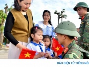 Hoàn thành "Chiến dịch Quang Trung": Bộ đội rời vùng lũ, nghĩa tình còn ở lại