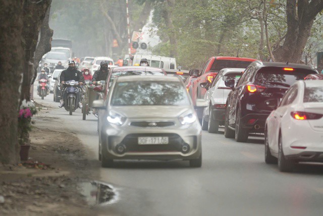 Năm 2026, người mua ô tô phải nộp 05 khoản phí, lệ phí theo quy định mới. Ảnh minh họa.