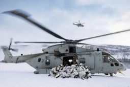 Vì ông Donald Trump, NATO tính đường triển khai quân đội tại Greenland