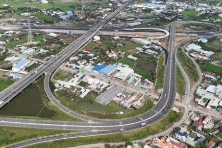 Hình hài “siêu nút giao” tại 3 tuyến cao tốc trọng điểm phía Nam