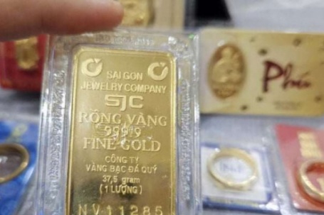 Giá vàng hôm nay (12/1): Vàng SJC tăng 7 triệu đồng/lượng sau 1 tuần, thế giới lập "đỉnh" mới