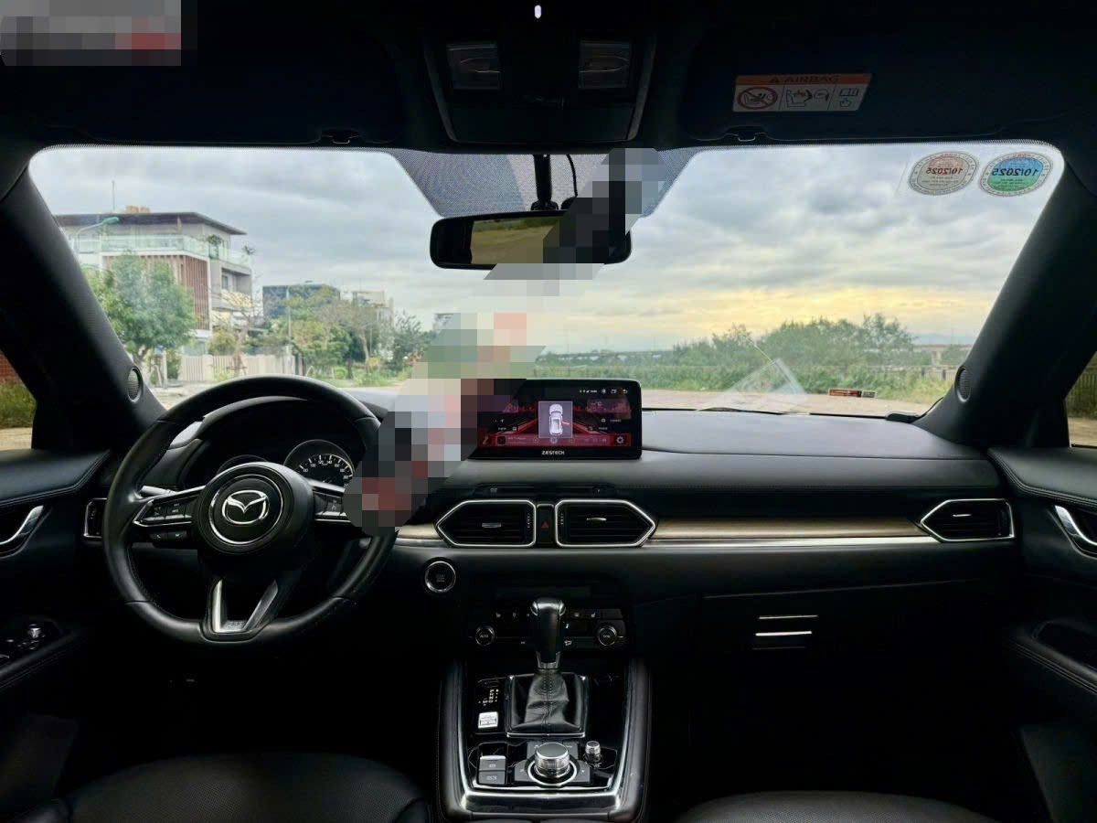 Ảnh thực tế một chiếc&nbsp;Mazda CX-8 đời 2019 được rao bán.