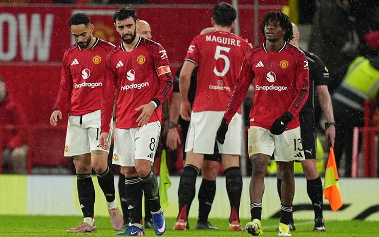MU vừa bại trận ở FA Cup