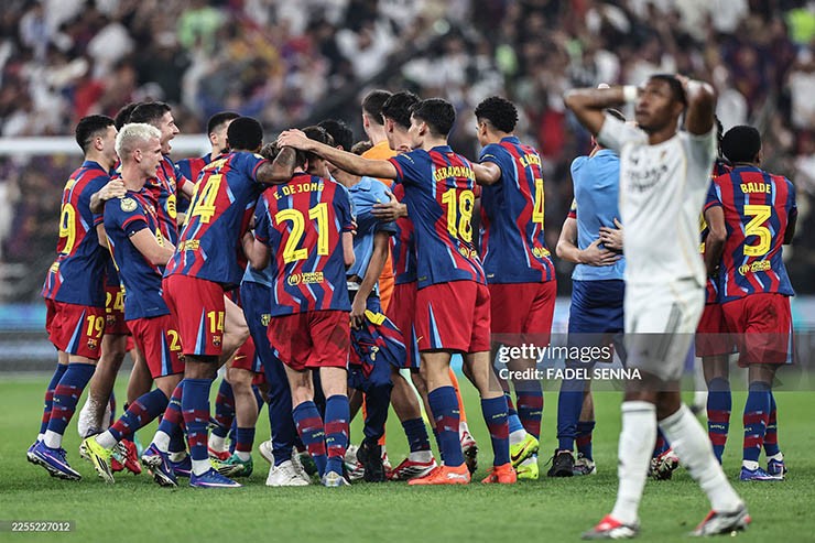 Trực tiếp bóng đá Barcelona - Real Madrid: Xuất sắc đăng quang (Hết giờ) - 11