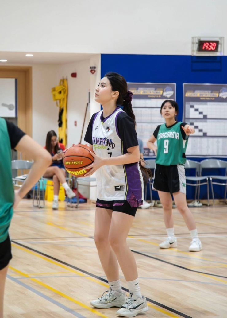 Ảnh sao 13/1: Phương Lê khoe ảnh diện đồ tắm do ông xã chụp - 5