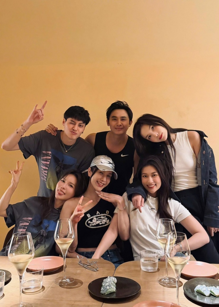 Ảnh sao 13/1: Phương Lê khoe ảnh diện đồ tắm do ông xã chụp - 9