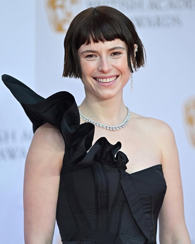 Gu mặc phá cách của Nữ chính xuất sắc Quả Cầu Vàng 2026 - 3