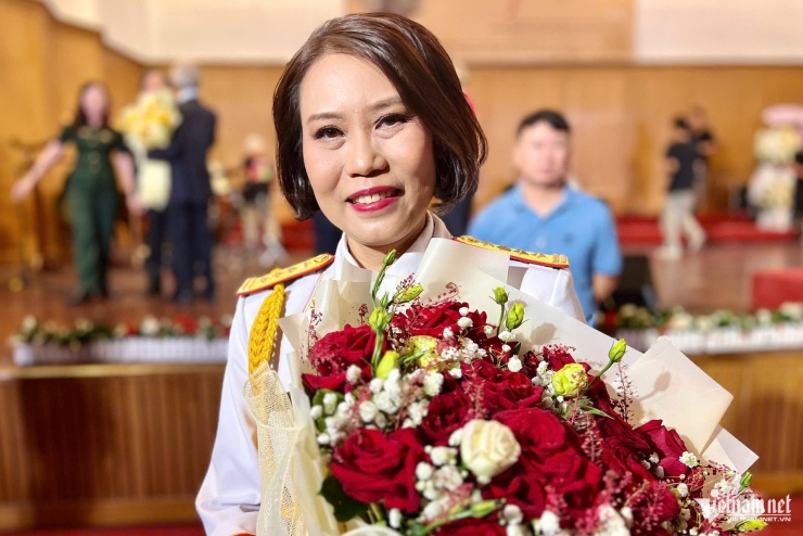 Đại tá, NSƯT Thu Giang - con gái nhạc sĩ Ánh Dương - thực hiện đêm nhạc như đúng nguyện vọng của cha. 