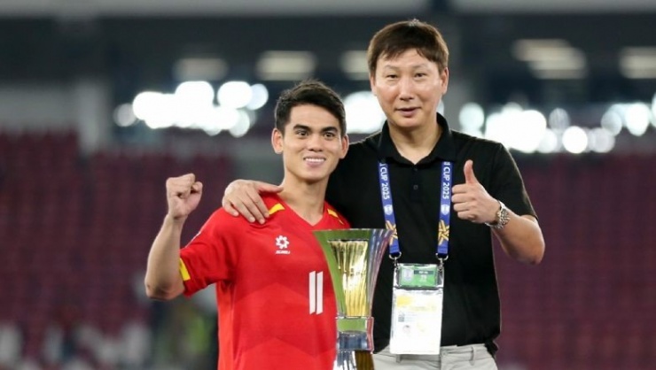 Từ khi xuất hiện ở Việt Nam, HLV Kim Sang-sik liên tục viết nên những cột mốc chói lọi