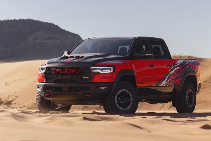 RAM 1500 TRX tái sinh với khối động cơ khủng 777 mã lực