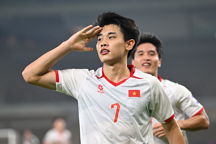 U23 Việt Nam ngự đỉnh bảng U23 châu Á: Thầy Kim & Đình Bắc khiến ông lớn run sợ