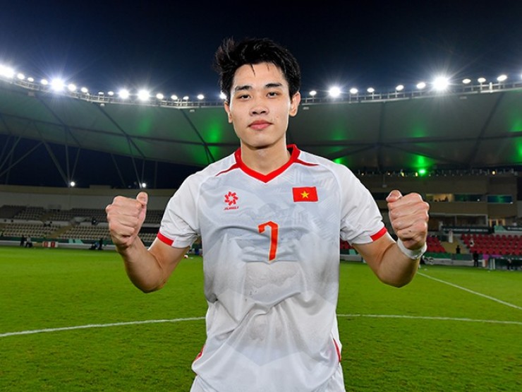 Đình Bắc tiết lộ chỉ đạo của HLV Kim Sang Sik trước siêu phẩm định mệnh