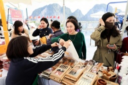 Droppii Expo 2026 sôi động đầu năm, thu hút hàng nghìn khách tham quan và mua sắm tại Hạ Long