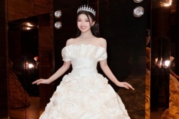 Những lần Phương Nhi khoe sắc với váy cưới