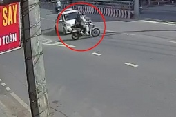 Clip: Sang đường như chỗ không người, 2 cô gái bị ô tô đâm ngã sõng soài
