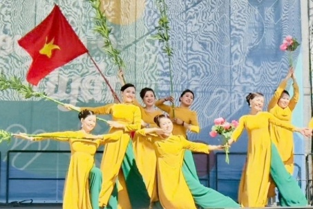 Bộ Chính trị chọn ngày 24/11 là "Ngày Văn hóa Việt Nam", được nghỉ lễ