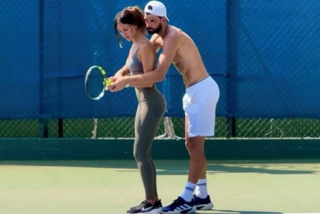 Tay vợt đào hoa nhất tennis đã chán "lái máy bay", hạnh phúc bên mỹ nhân mới