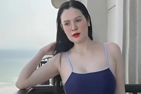 Ảnh sao 13/1: Phương Lê khoe ảnh diện đồ tắm do ông xã chụp