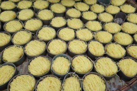 Mì tươi trộn hàn the: 4 hiểm họa trực tiếp với sức khỏe người tiêu dùng