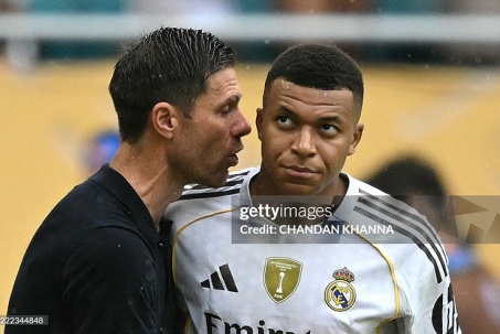 Real chia tay HLV Xabi Alonso, Mbappe lên tiếng giữa sóng gió