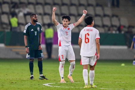 Video bóng đá U23 Saudi Arabia - U23 Việt Nam: Siêu phẩm Đình Bắc, chiến quả ngạo nghễ (U23 châu Á)