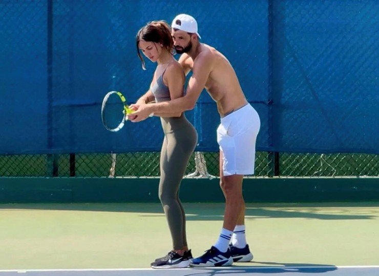 Dimitrov trở thành HLV tennis riêng cho bạn gái, diễn viên xinh đẹp người Mexico