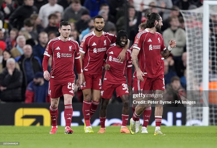 Liverpool thắng dễ