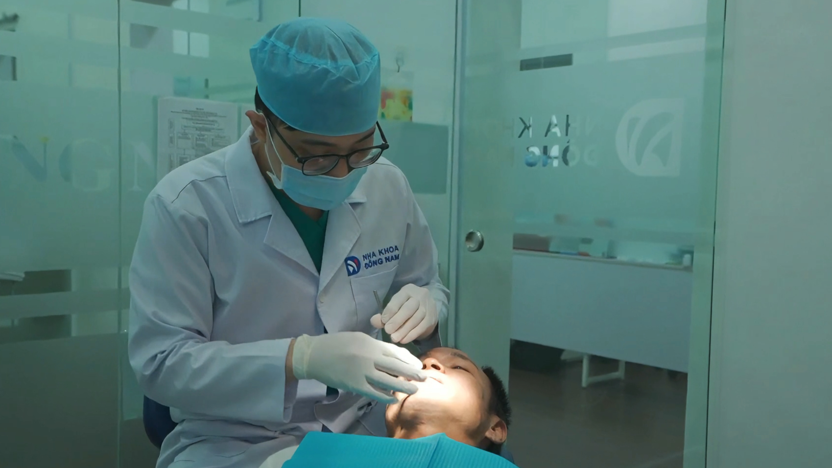 Răng Implant cần được chăm sóc định kỳ và duy trì xuyên suốt