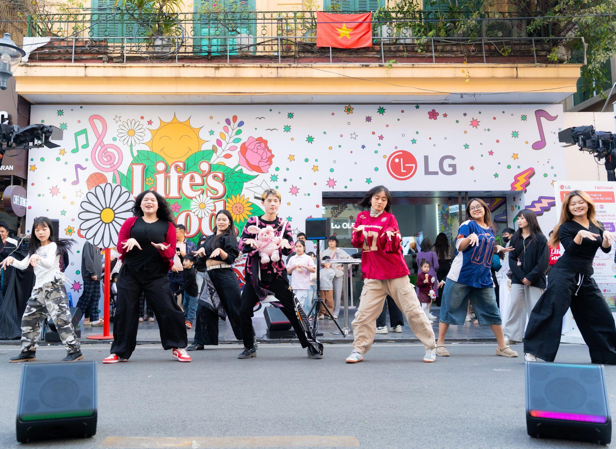 Điểm nhấn của sự kiện là các sàn đấu vũ đạo diễn ra trong cả hai ngày với phần thưởng lớn từ LG dành cho người thắng cuộc