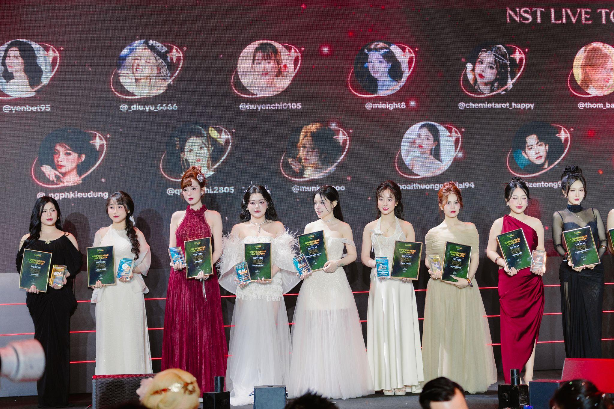 Các Nhà sáng tạo TopMus vinh danh tại sự kiện Spark Up The Future