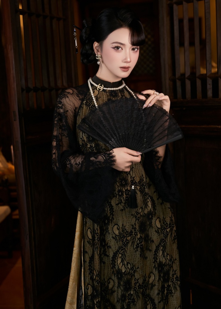 Mốt áo dài ren phong cách 'phú bà' lên ngôi - 1