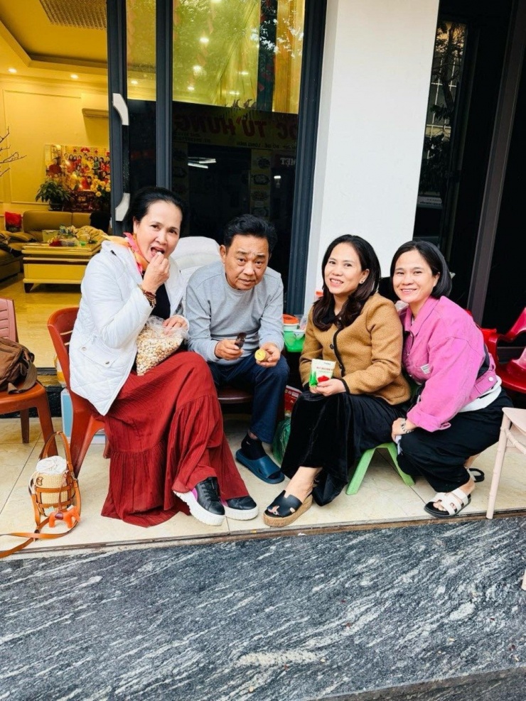 NSND Lan Hương được 'ngọc hoàng' Quốc Khánh chăm sóc, niềm vui bé mọn của NSND Thanh Hoa - 1