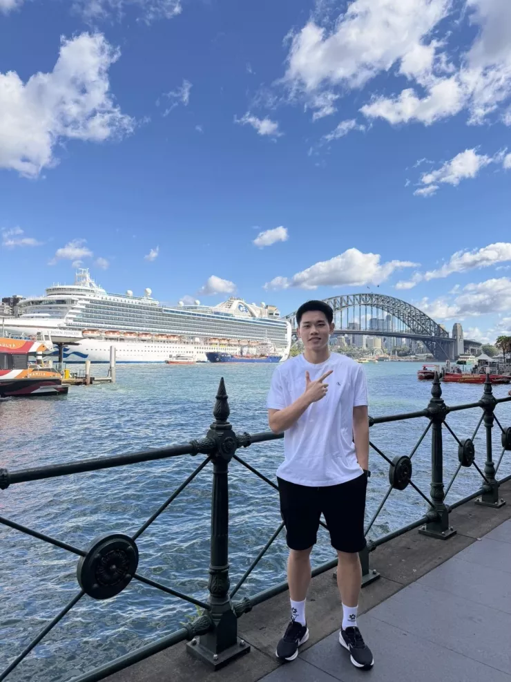 Vẻ điển trai đời thường của hai 'công thần' U23 Việt Nam - 3