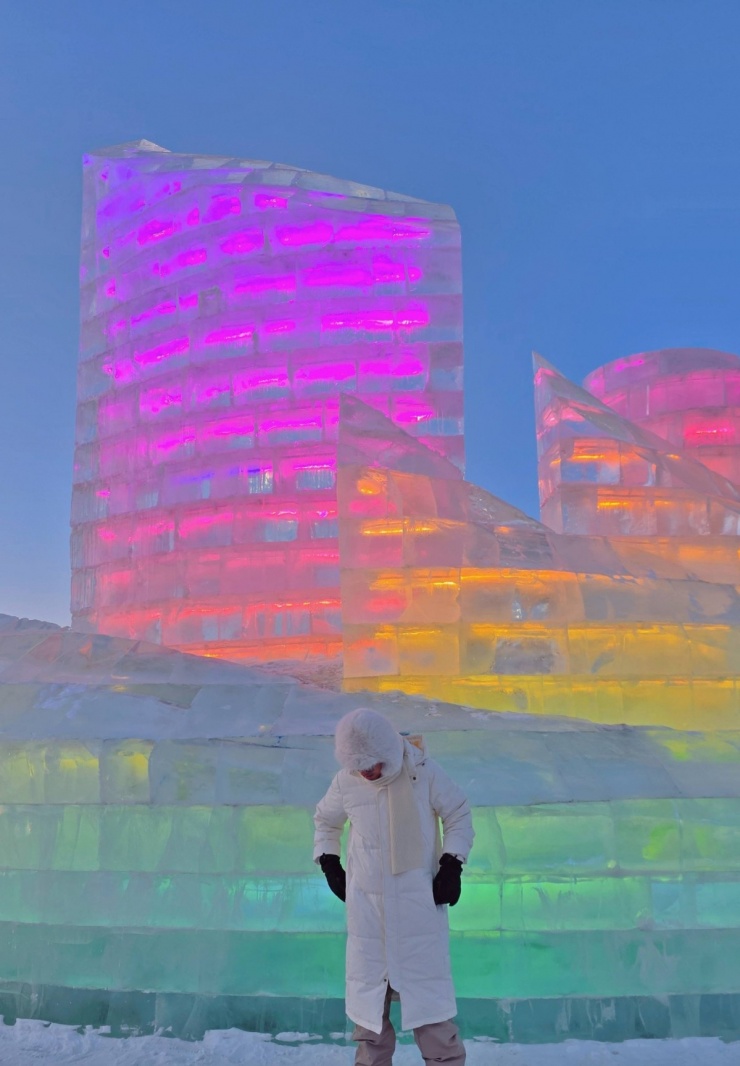 Chi Pu cùng nhóm bạn chịu lạnh -30 độ C khám phá 'xứ sở băng tuyết' - 3