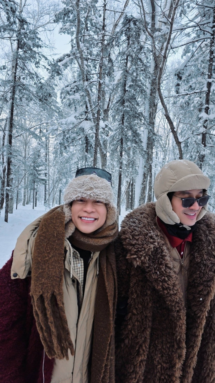 Chi Pu cùng nhóm bạn chịu lạnh -30 độ C khám phá 'xứ sở băng tuyết' - 5