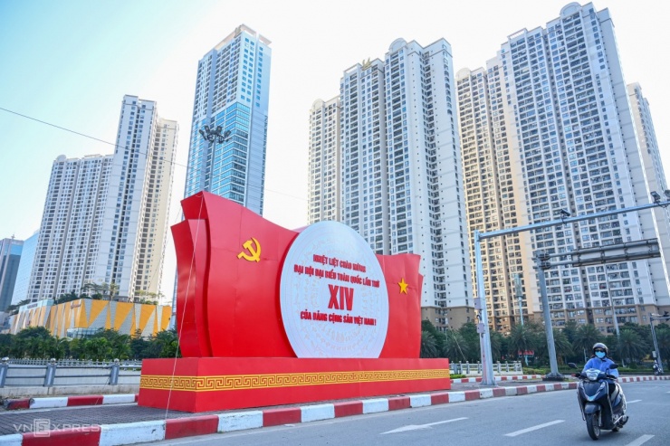 Thủ đô trang hoàng chào mừng Đại hội Đảng XIV - 1