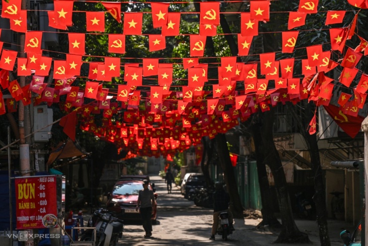 Thủ đô trang hoàng chào mừng Đại hội Đảng XIV - 8