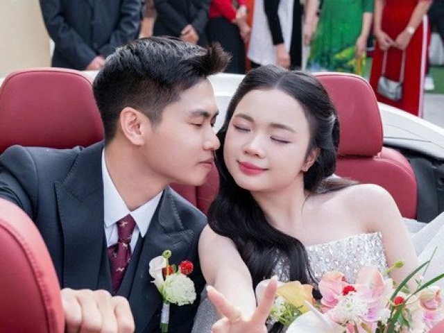 Cưới cô hàng xóm cách nhà 200m, chú rể Thanh Hóa đem xe mui trần đi đón dâu