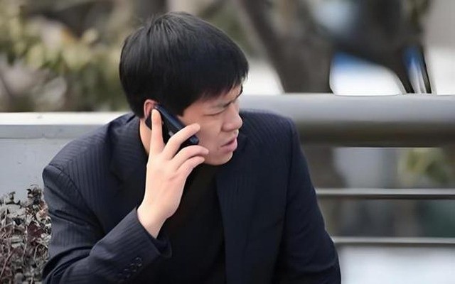 Thời gian trôi qua, Lý Cường không hề nhắc đến chuyện trả tiền khiến niềm tin bị thử thách, không phải bởi lời nói, mà bởi sự im lặng kéo dài. Ảnh minh họa