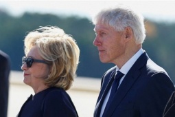 Vợ chồng cựu Tổng thống Clinton từ chối điều trần vì tỷ phú ấu dâm Epstein