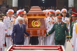 Tiễn đưa Đại tướng, Anh hùng LLVT nhân dân Lê Văn Dũng về quê nhà