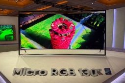 Video thực tế TV Micro RGB 130 inch siêu khổng lồ của Samsung