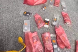 Chuyện khó tin nhưng thật: Mua điện thoại Nokia từ 2010, năm 2026 mới nhận