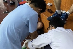 Huấn luyện viên cầu lông đột tử trên sân tập