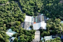 Ông Vương Tấn Việt, trụ trì chùa Phật Quang kiện đòi hơn 71.000 m2 đất